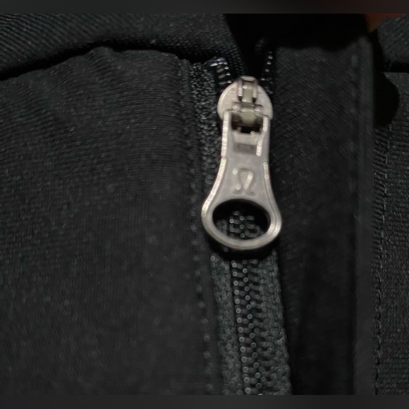 NWT Lululemon Size 6 Black Dress shorts Cute & Flattering Measurements in pics 🍋 - Picture 17 of 17